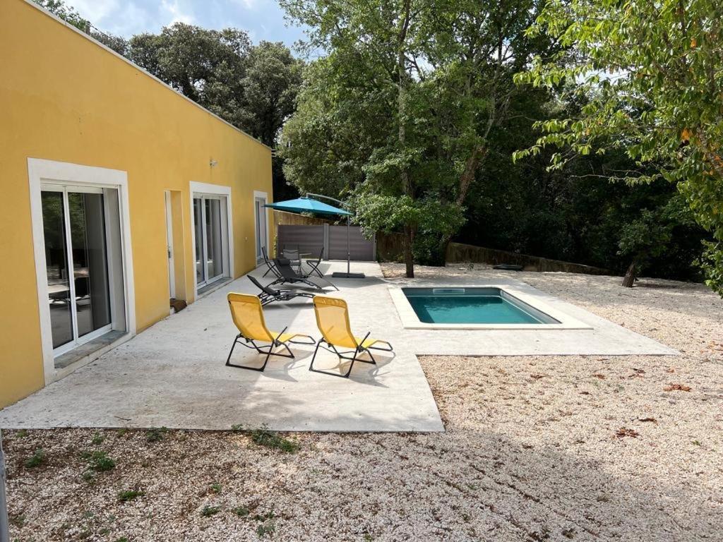 Brand New Villa With Fully Intergrated Air Conditioning & Private Pool, Overlooking Forest Sardan Luaran gambar